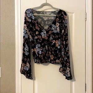 American Eagle long sleeved shirt